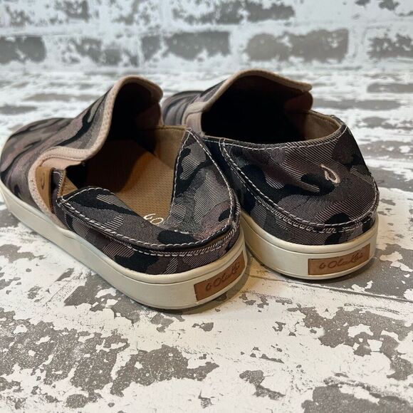 Olukai | pink camo slip on loafers - Picture 6 of 8